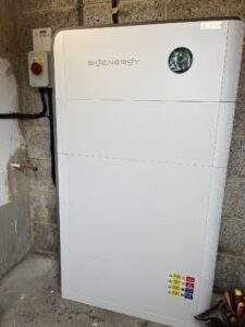 Sigenergy hybrid batteries and inverter